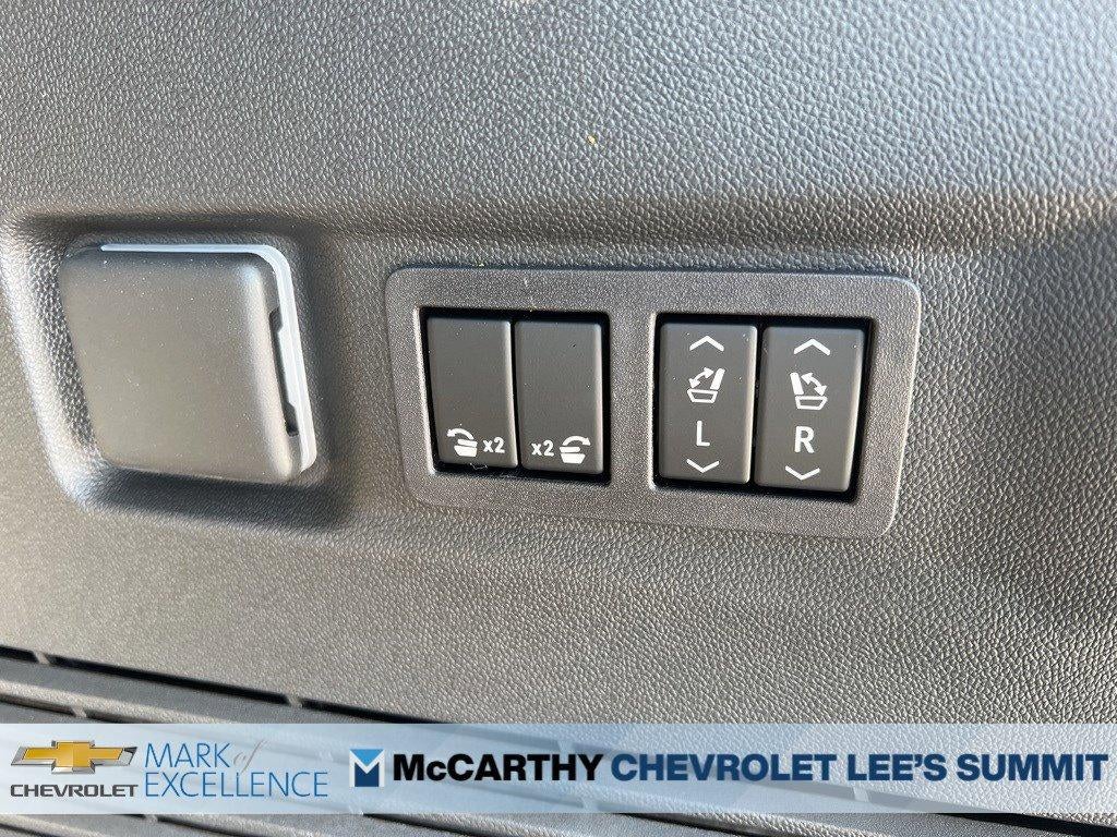 2026 Chevrolet Suburban 4WD Premier