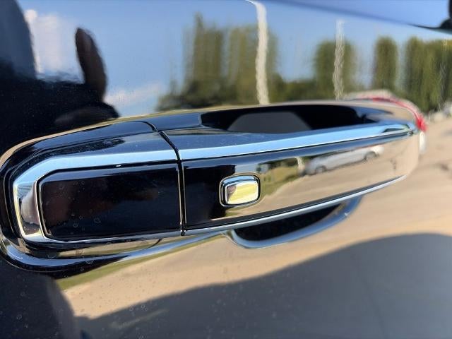 2026 Chevrolet Suburban 4WD Premier
