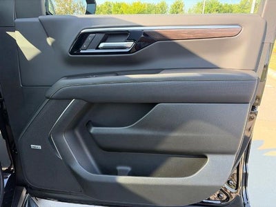 2026 Chevrolet Suburban 4WD Premier