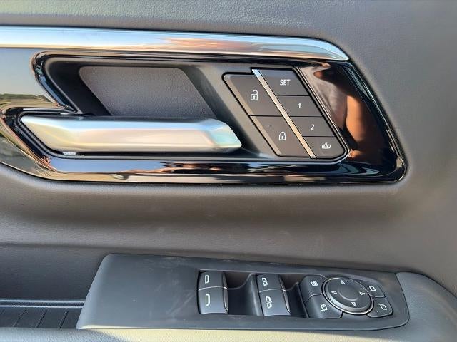 2026 Chevrolet Suburban 4WD Premier