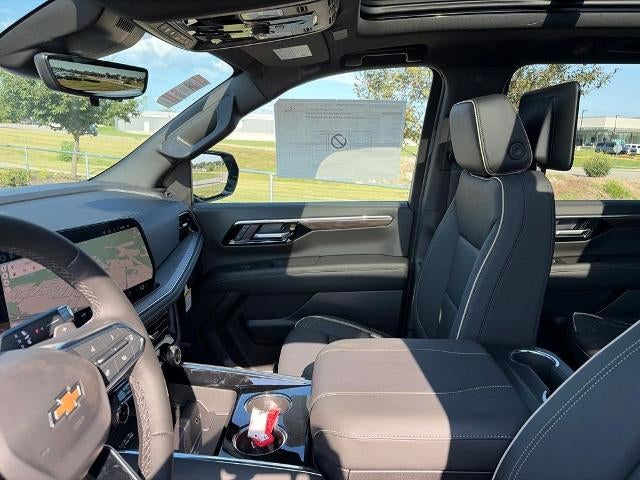 2026 Chevrolet Suburban 4WD Premier