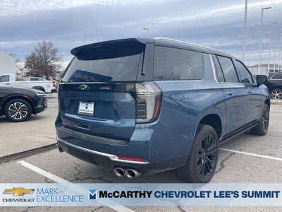 2025 Chevrolet Suburban 4WD Premier