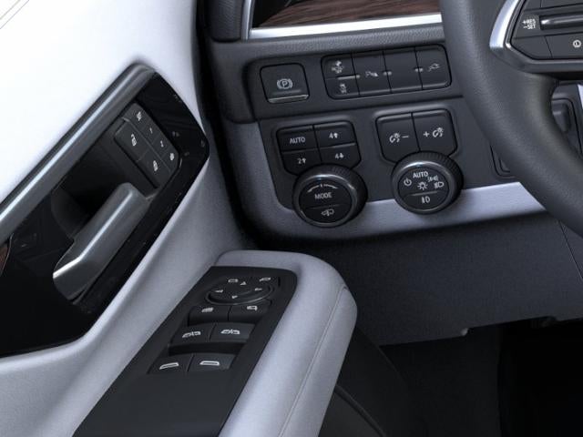 2025 Chevrolet Suburban 4WD Premier