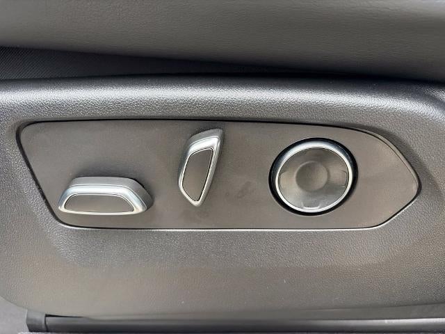 2023 Cadillac Escalade ESV 4WD Premium Luxury
