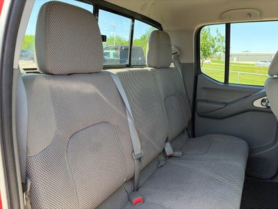 2016 Nissan Frontier SV