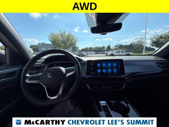 2025 Volkswagen Atlas Cross Sport 2.0T SE w/Technology