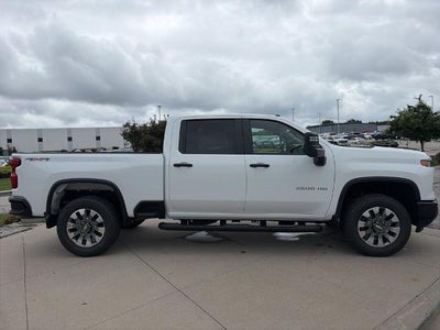 2026 Chevrolet Silverado 2500 HD Crew Cab Standard Box 4-Wheel Drive Custom