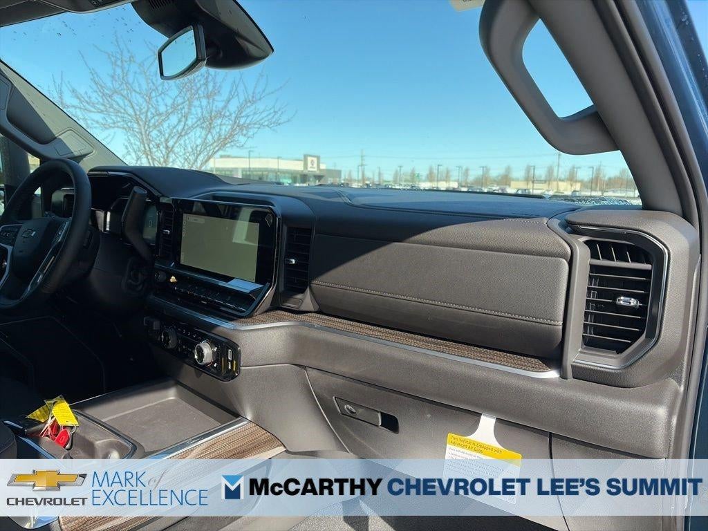 2026 Chevrolet Silverado 2500 HD Crew Cab Standard Box 4-Wheel Drive LT