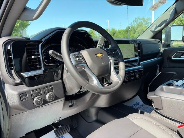 2026 Chevrolet Silverado 2500 HD Crew Cab Standard Box 4-Wheel Drive LT