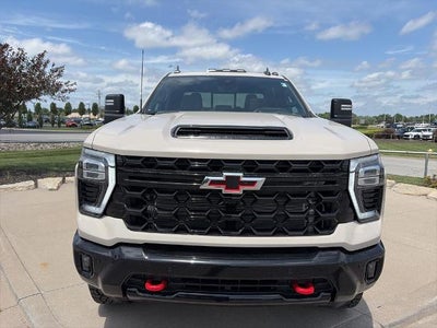 2026 Chevrolet Silverado 2500 HD Crew Cab Standard Box 4-Wheel Drive ZR2