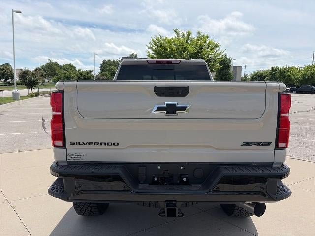 2026 Chevrolet Silverado 2500 HD Crew Cab Standard Box 4-Wheel Drive ZR2