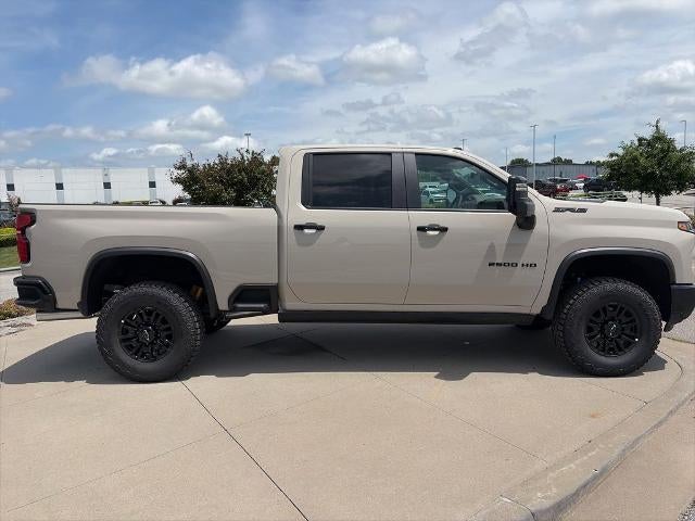 2026 Chevrolet Silverado 2500 HD Crew Cab Standard Box 4-Wheel Drive ZR2