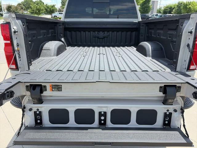 2026 Chevrolet Silverado 2500 HD Crew Cab Standard Box 4-Wheel Drive ZR2