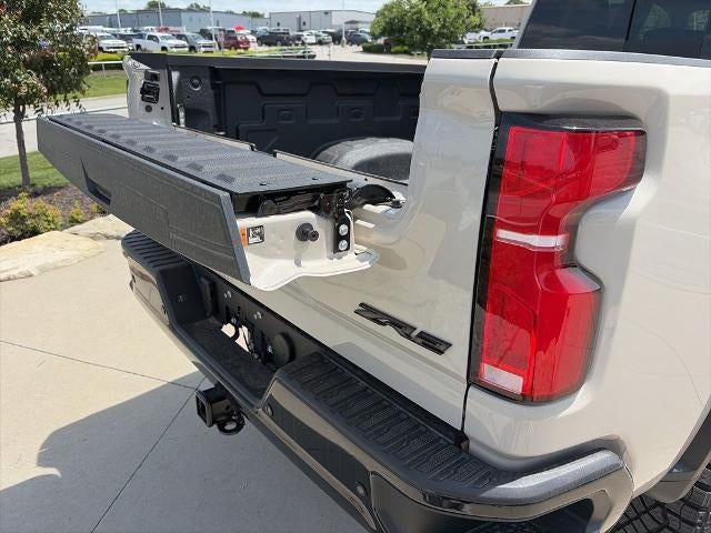 2026 Chevrolet Silverado 2500 HD Crew Cab Standard Box 4-Wheel Drive ZR2