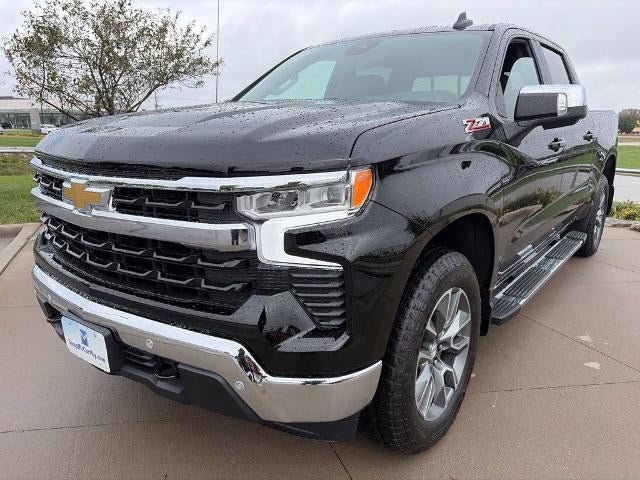 2026 Chevrolet Silverado 1500 Crew Cab Short Box 4-Wheel Drive LT 1LT