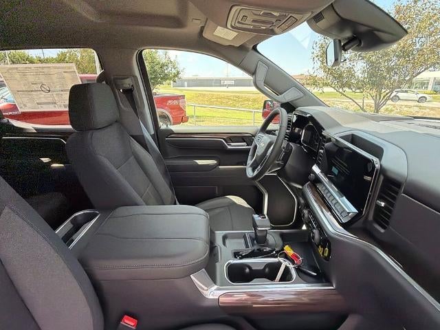 2026 Chevrolet Silverado 1500 Crew Cab Short Box 4-Wheel Drive LT 1LT