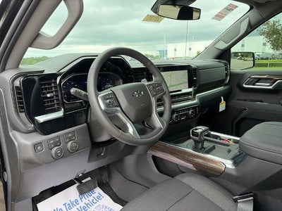 2026 Chevrolet Silverado 1500 Crew Cab Short Box 4-Wheel Drive RST