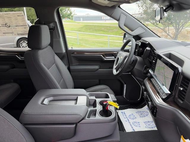 2026 Chevrolet Silverado 1500 Crew Cab Short Box 4-Wheel Drive LT 2FL