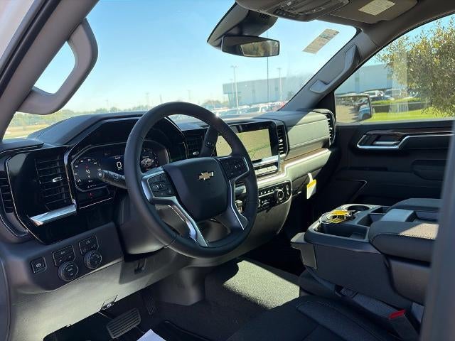2026 Chevrolet Silverado 1500 Crew Cab Short Box 4-Wheel Drive LT 2FL