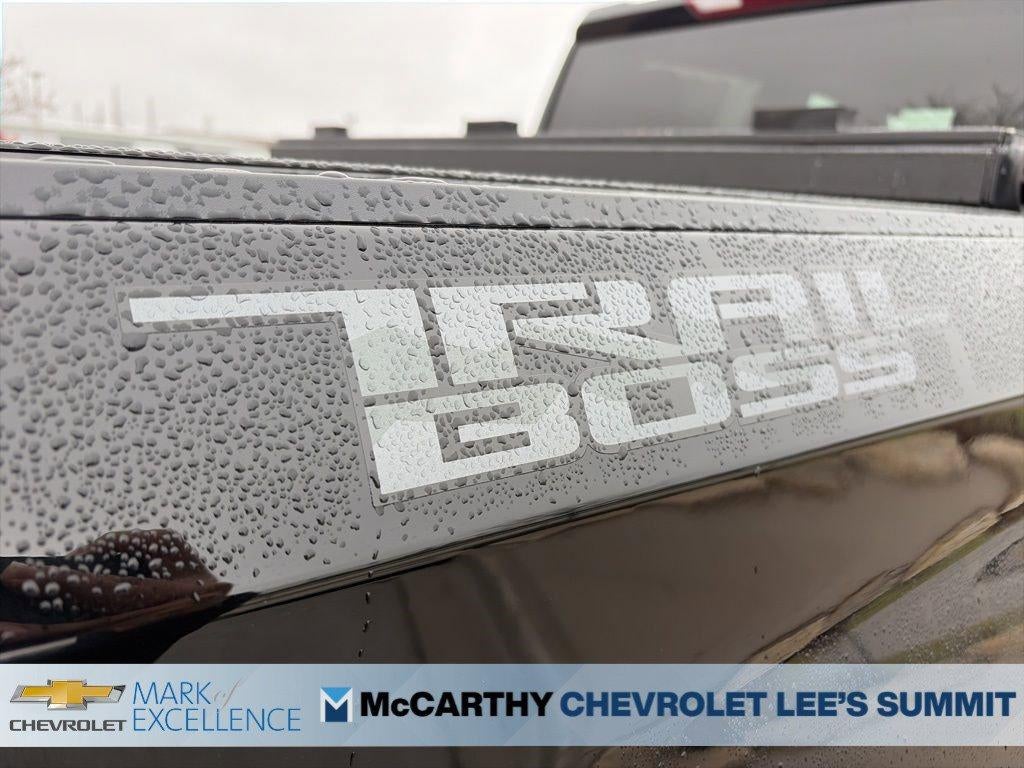 2026 Chevrolet Silverado 1500 Crew Cab Short Box 4-Wheel Drive Custom Trail Boss