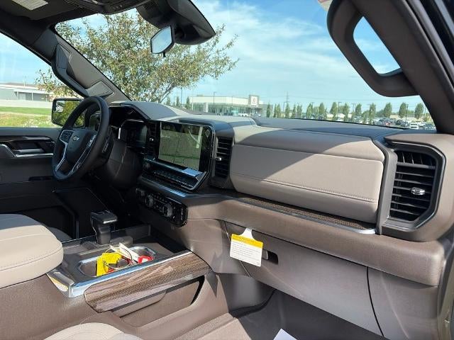 2026 Chevrolet Silverado 1500 Crew Cab Short Box 4-Wheel Drive LT 1LT