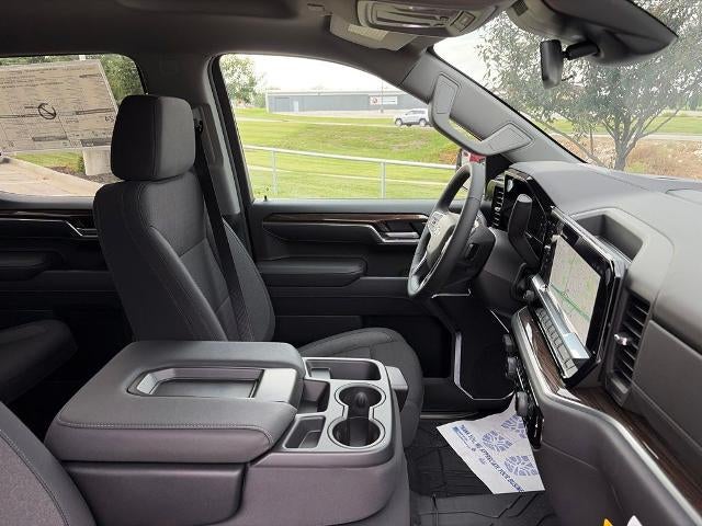 2026 Chevrolet Silverado 1500 Crew Cab Short Box 4-Wheel Drive RST