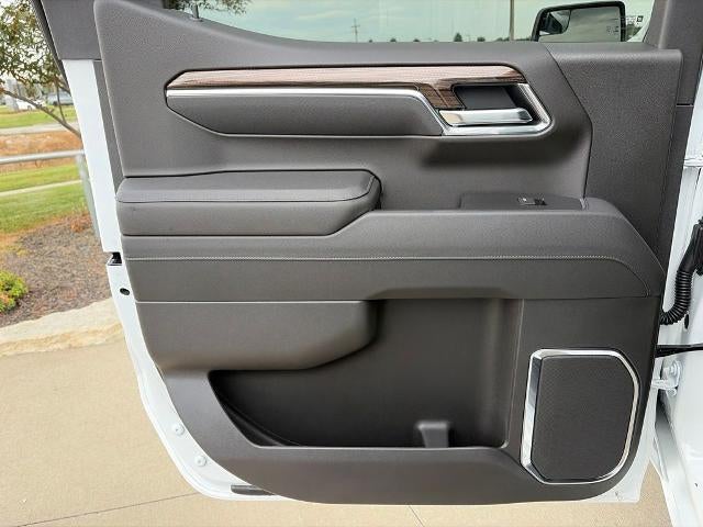 2026 Chevrolet Silverado 1500 Crew Cab Short Box 4-Wheel Drive RST