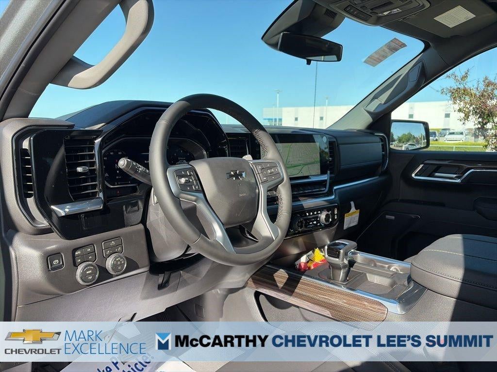 2026 Chevrolet Silverado 1500 Crew Cab Short Box 4-Wheel Drive RST