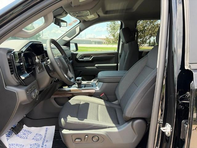 2026 Chevrolet Silverado 1500 Crew Cab Short Box 4-Wheel Drive LT Trail Boss