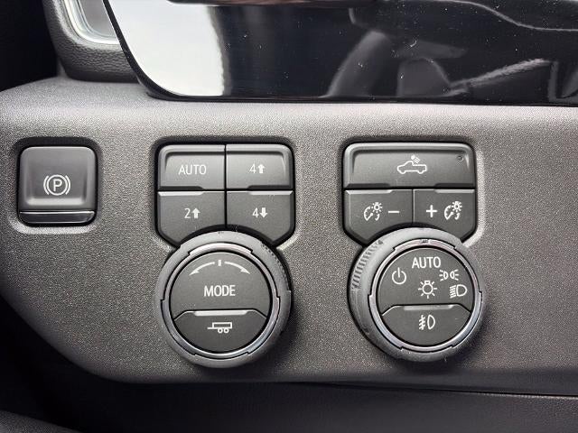 2026 Chevrolet Silverado 1500 Crew Cab Short Box 4-Wheel Drive LT Trail Boss