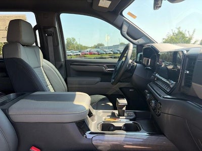 2026 Chevrolet Silverado 1500 Crew Cab Short Box 4-Wheel Drive ZR2