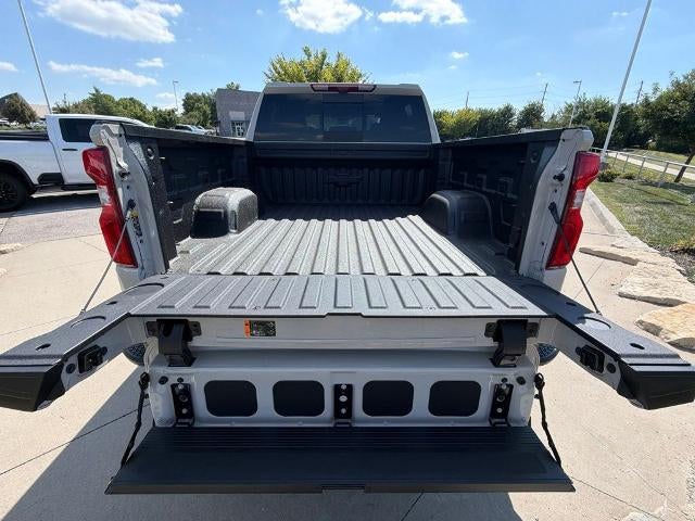 2026 Chevrolet Silverado 1500 Crew Cab Short Box 4-Wheel Drive ZR2