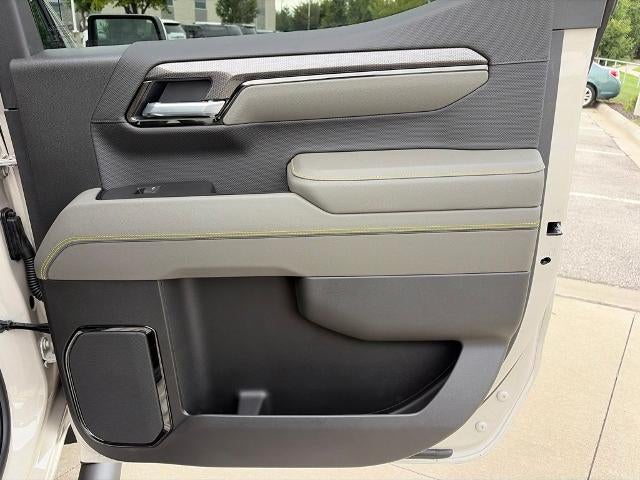 2026 Chevrolet Silverado 1500 Crew Cab Short Box 4-Wheel Drive ZR2