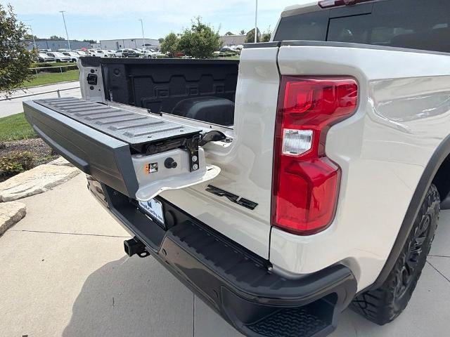 2026 Chevrolet Silverado 1500 Crew Cab Short Box 4-Wheel Drive ZR2
