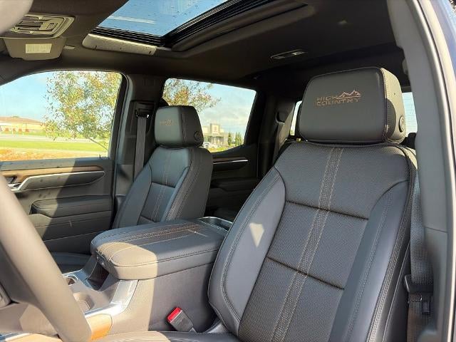 2026 Chevrolet Silverado 1500 Crew Cab Short Box 4-Wheel Drive High Country