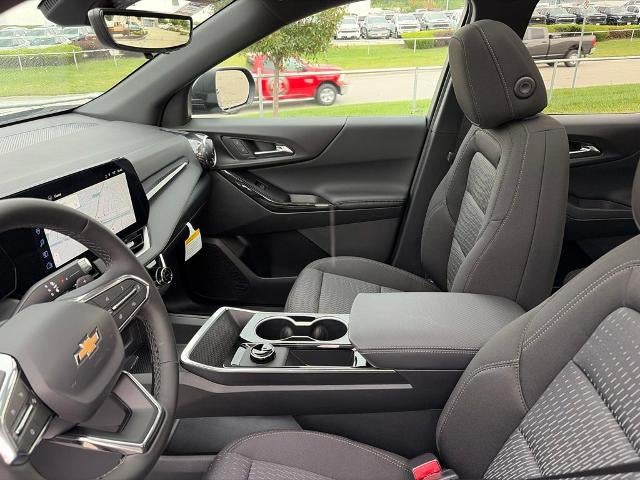 2027 Chevrolet Equinox FWD LT