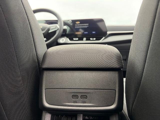 2027 Chevrolet Equinox FWD LT