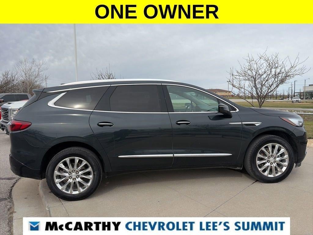 2021 Buick Enclave Essence