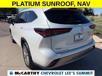 2026 Toyota Highlander Hybrid Platinum