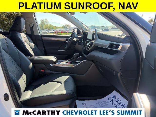 2026 Toyota Highlander Hybrid Platinum