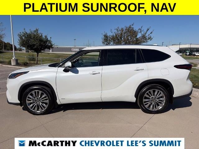 2026 Toyota Highlander Hybrid Platinum