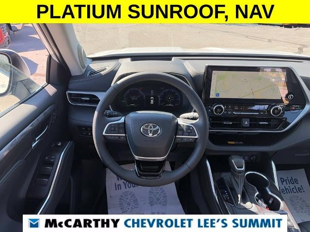 2026 Toyota Highlander Hybrid Platinum