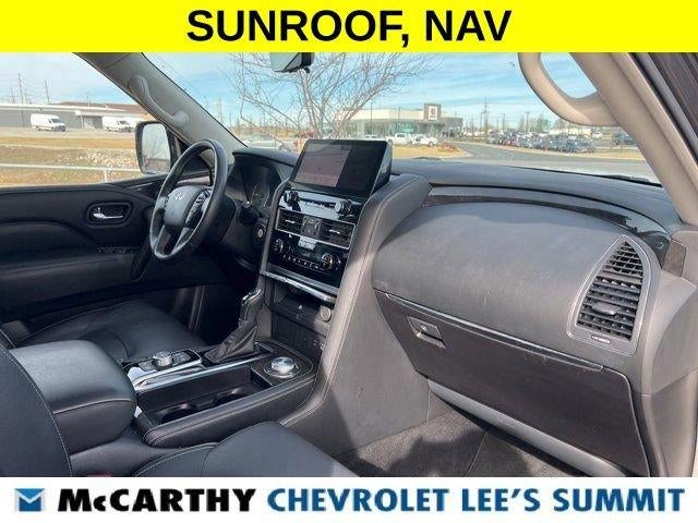 2024 INFINITI QX80 LUXE