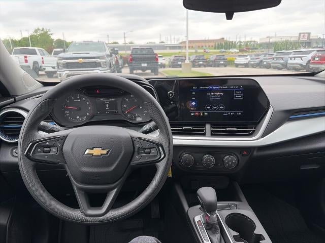 2026 Chevrolet Trax FWD 4dr LS