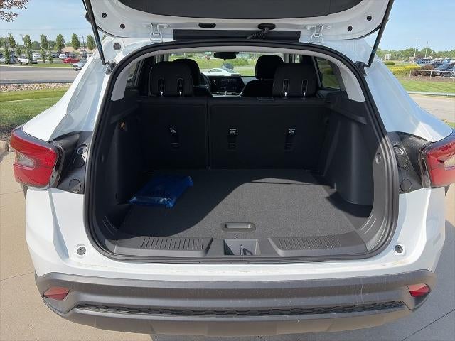 2026 Chevrolet Trax FWD 4dr LS