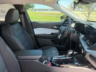 2026 Chevrolet Trax FWD 4dr LT