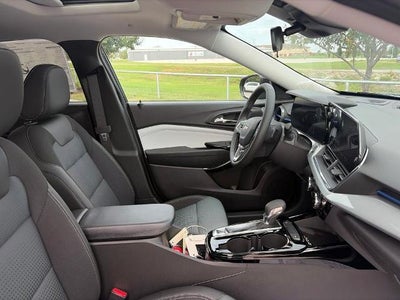 2026 Chevrolet Trax FWD 4dr LT