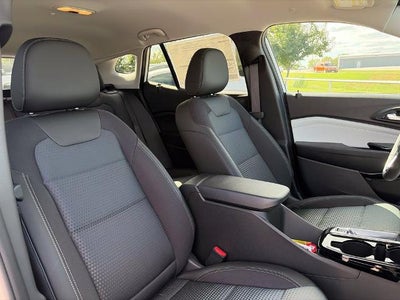 2026 Chevrolet Trax FWD 4dr LT