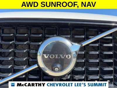 2024 Volvo XC60 Plus Dark Theme