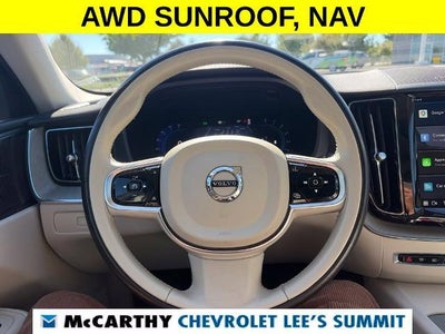 2024 Volvo XC60 Plus Dark Theme